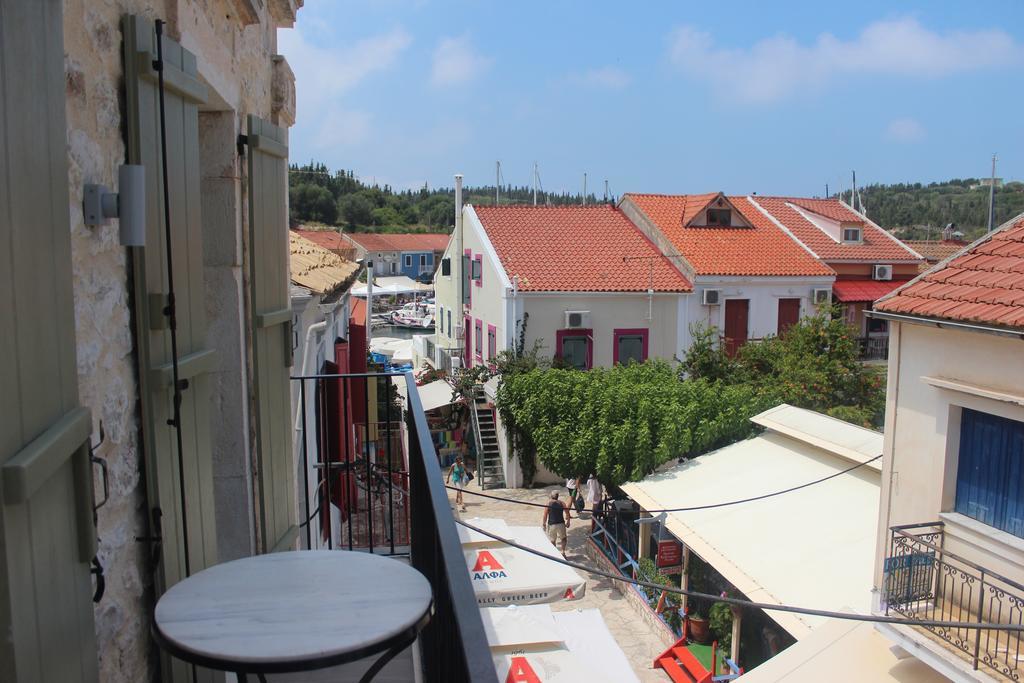 Fiscardonna Luxury Suites Fiskardo Oda fotoğraf